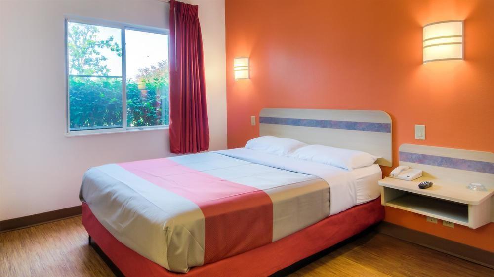 Florence Inn And Suites エクステリア 写真