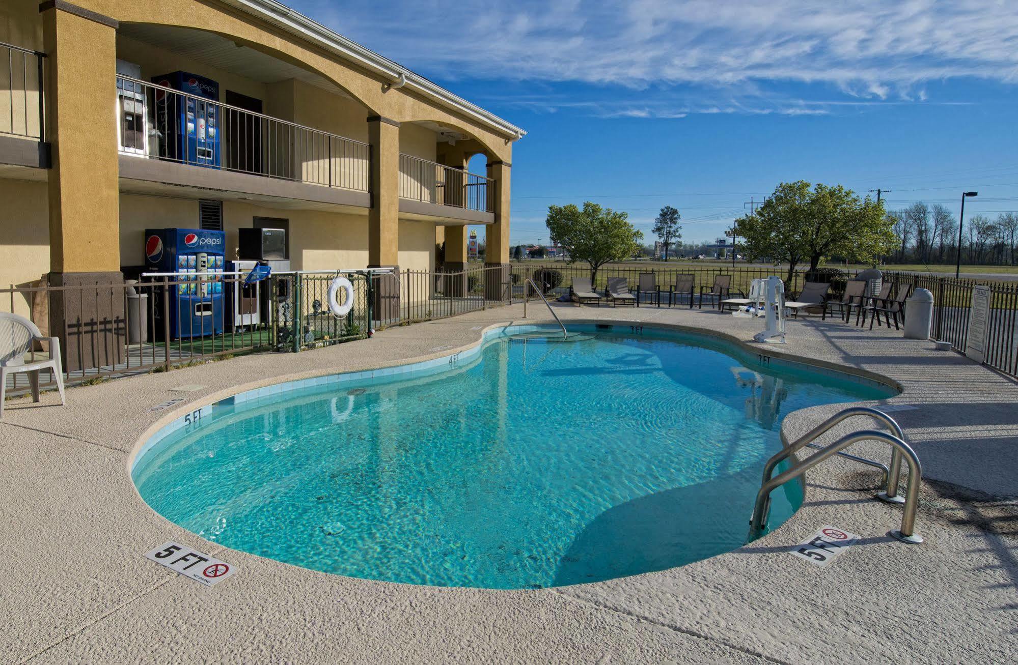 Florence Inn And Suites エクステリア 写真